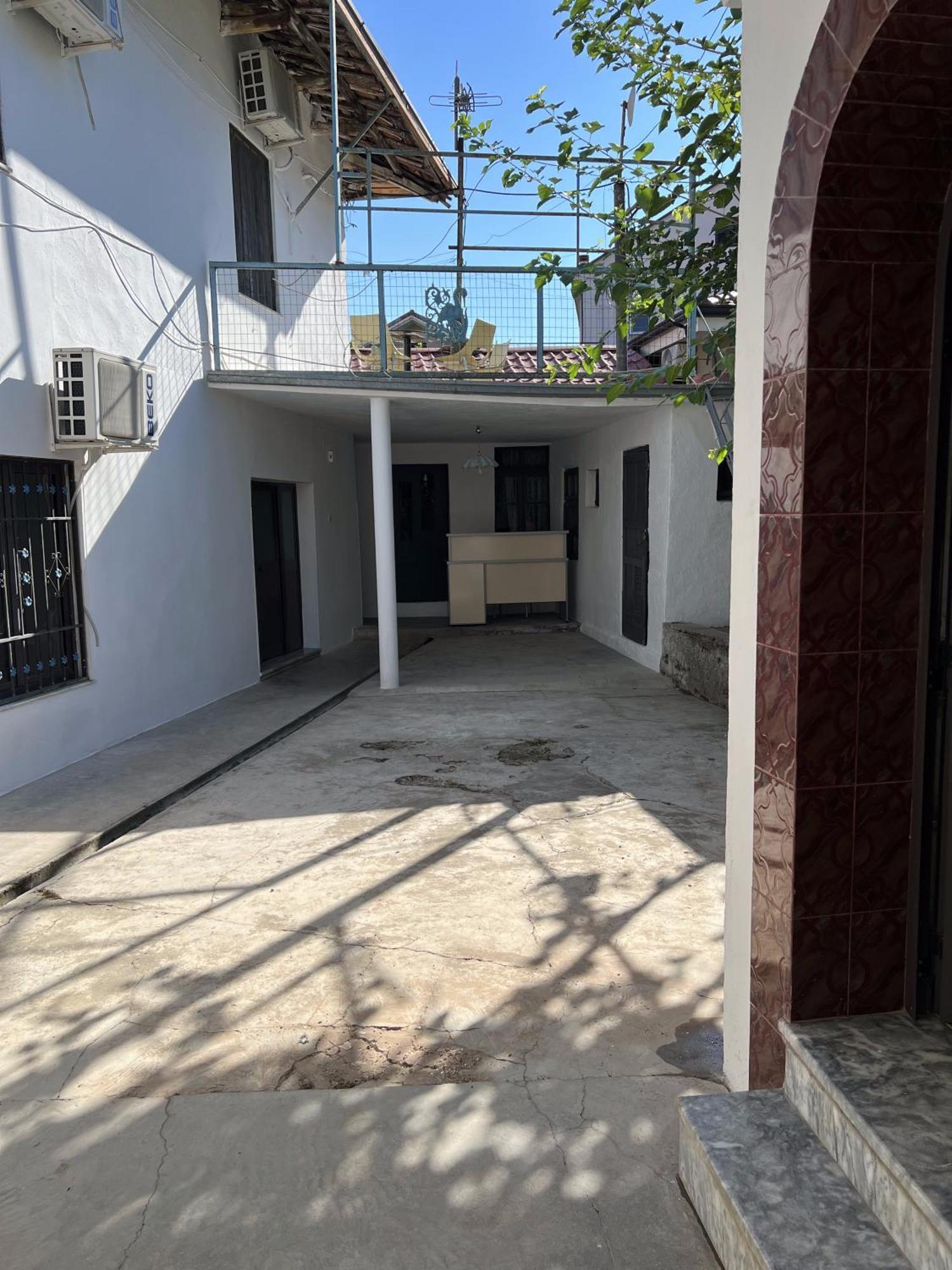 Onetwosleep Guesthouse Shkodra Exterior foto